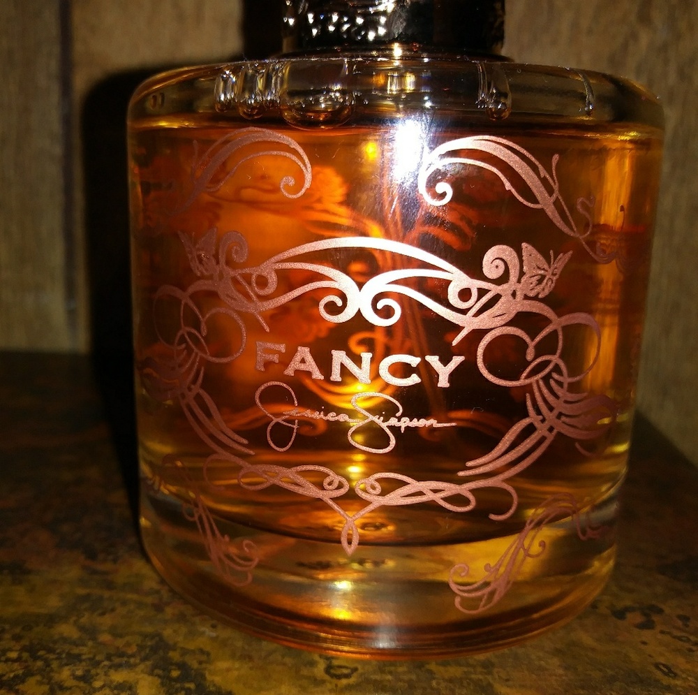 Jessica simpson fancy perfume